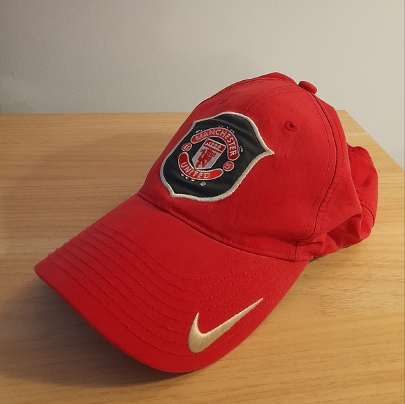 VINTAGE Manchester United Cap - Picture 1 of 2